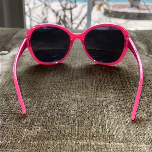 Children’s Place Sunglasses - Picture 7 of 7